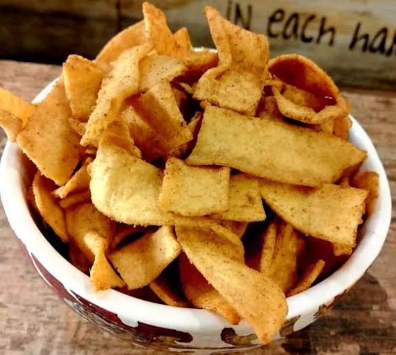 Moong Dal Peri Peri Chips